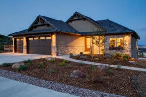 custom homes in Forest Lakes